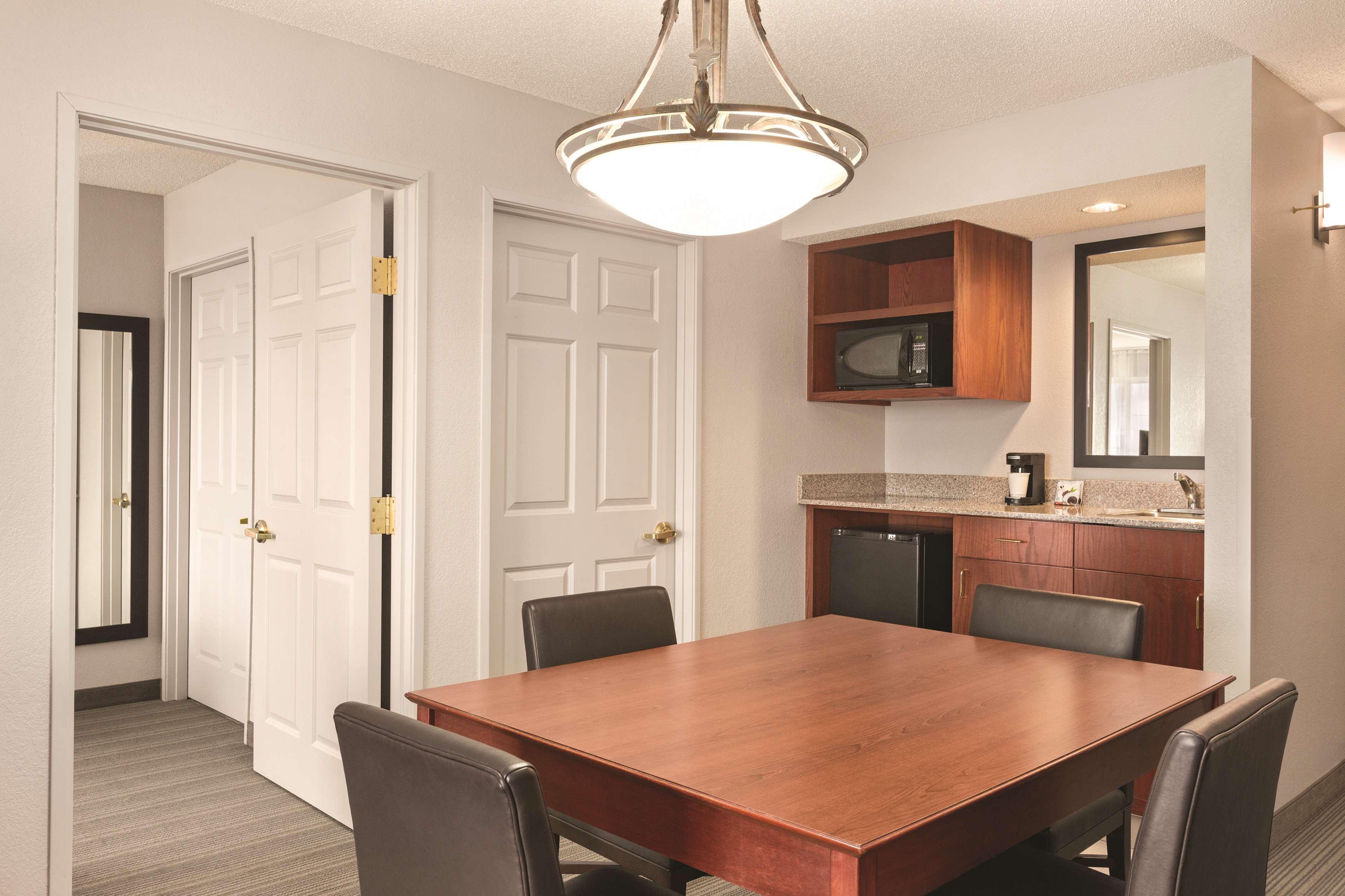 Country Inn & Suites By Radisson, Willmar, Mn Exteriér fotografie